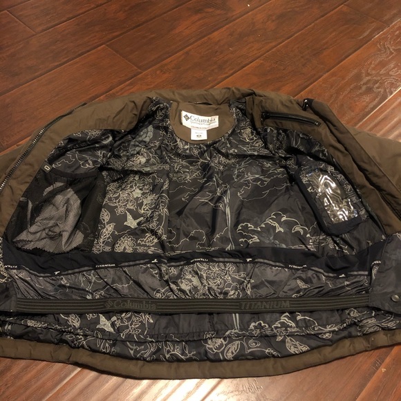 Columbia puff coat - Picture 5 of 5